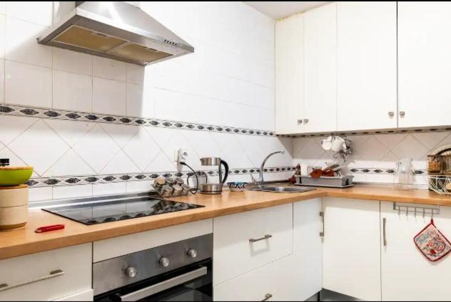 Appartamento Acogedora Habitacion En Apartamento Compartido Amplio Y Centrico Granada Esterno foto